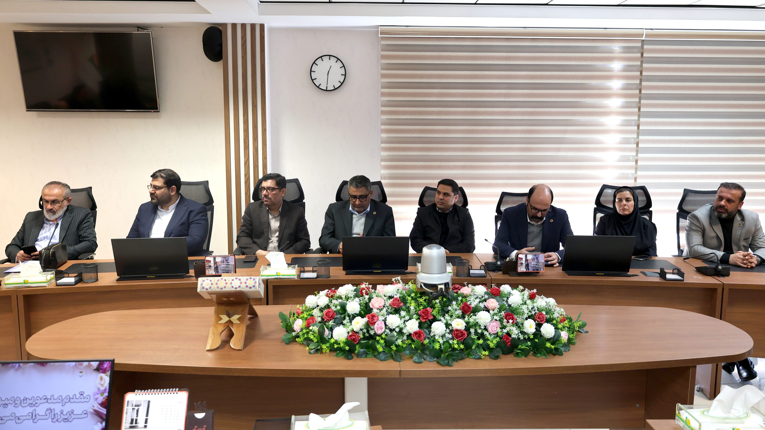 تکریم-و-معارفه-مدیرعامل-پتروفرهنگ-05-scaled